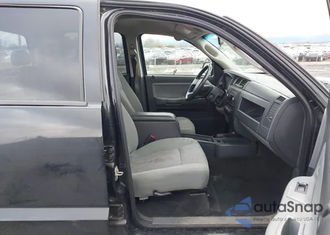 2010 Dodge Dakota Sxt z USA, uszkodzony, nr VIN 1D7CW3GP5AS108206